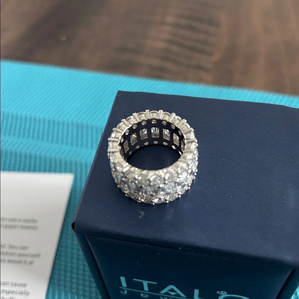 Italo jewelry eternity ring. Sterling silver, white sapphire. Size 6. - Picture 5 of 5